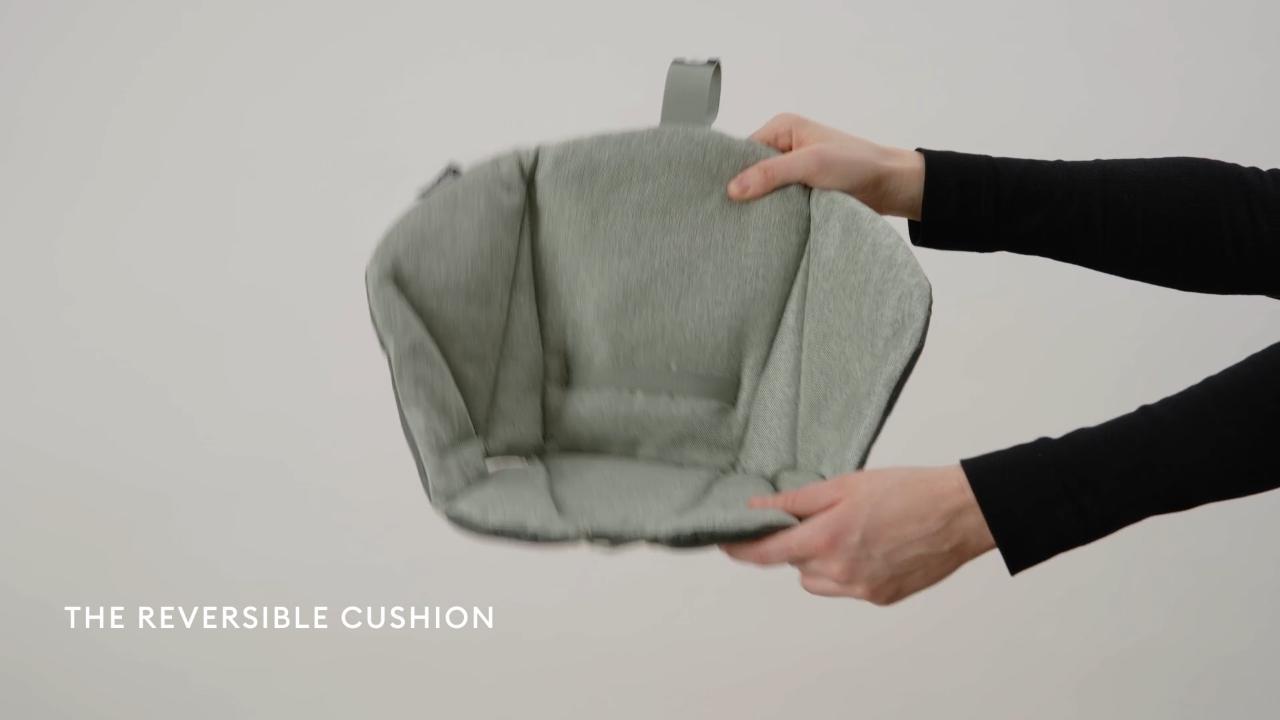 Still from the film: The 3-point safety harness & Reversible Cushion